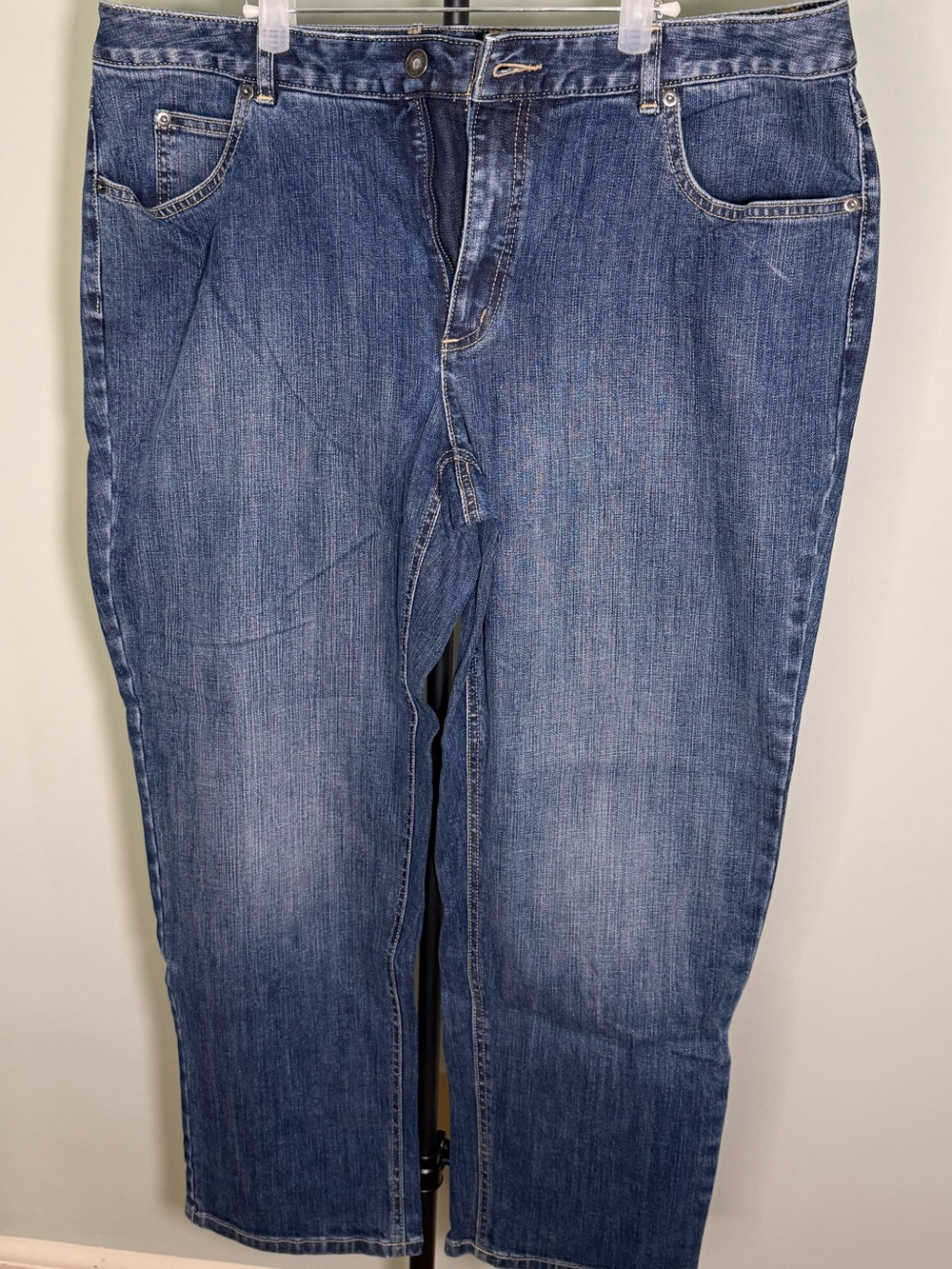 Talbots Women's Classic Fit Stretch Jeans in Medium Blue Wash